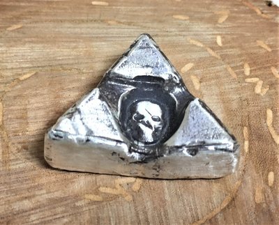 «自由銀»手澆銀塊(銀條/銀幣)-Triangle 三角形- Sunken Skull 沉沒的頭骨(1 toz) #56