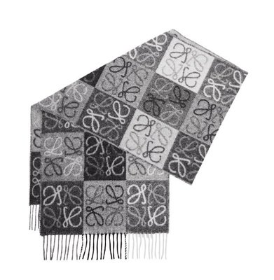 ♚KK SHOP♚ 下周到 Loewe 羊毛與羊絨混紡 Anagram 圍巾 F810487X17 黑色/白色