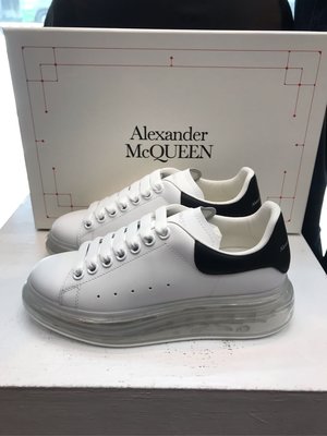 Alexander McQueen 男款 新款 麥坤 白底黑尾 透明氣墊底 小白鞋 休閒鞋 全新正品 男裝 男鞋 歐洲精品