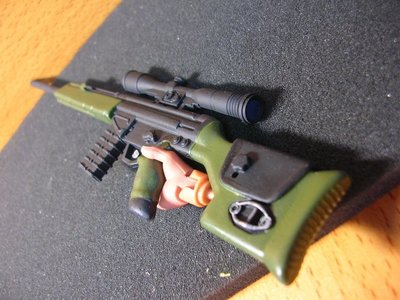 B4Z兵工裝備 軍綠版1/6黑幫殺手用PSG狙擊槍一把(附瞄準鏡)
