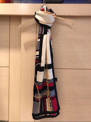 韓國購入帶回 日本品牌 DAKS 長絲巾 （100%絹）