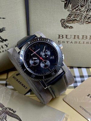 BURBERRY 男士手錶(BU9382)陶瓷錶圈 黑色皮革錶帶石英 三眼計時腕錶42mm