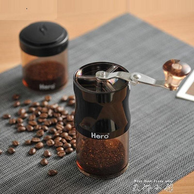 【免運】咖啡豆研磨機手搖磨粉機迷你便攜手動咖啡機家用粉碎機【】 MNXP34395-台灣嘉雜貨鋪