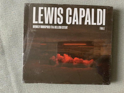 O版 Lewis Capaldi Divinely Uninspired To A Hellish 2CD未拆