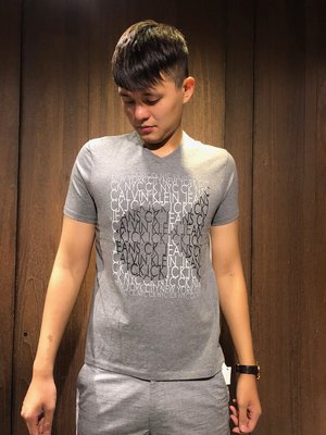 美國百分百【全新真品】 Calvin Klein T恤 CK 短袖 T-shirt 短T 拼接 logo 灰色 AK94