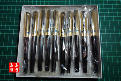 日本 寫樂 Sailor 200型 鋼筆 F-4 金尖 黑色款 ~ 附贈黑色絨布筆袋