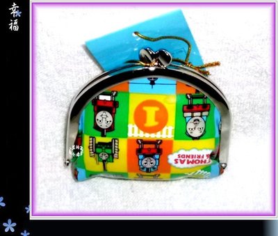 ^O^小荳的窩-韓Hello Kitty凱蒂貓湯瑪士小火車貝殼造型雙珠扣零錢包-展示品出清^O^