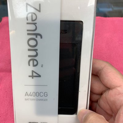 盒裝Asus華碩 Zenfone4(A400CG) 原廠電池座充