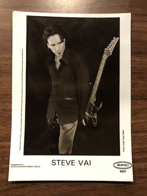 【搖滾帝國】吉他巨擘 Steve Vai 珍藏紀念照片