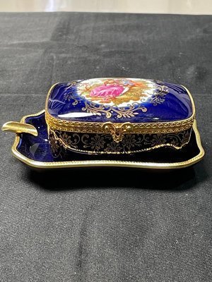 【二手】法國利摩日小尺寸包邊托盤和一個小盒子 中古 回流瓷器 餐具【微淵古董齋】-780
