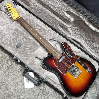 全新品 Fender American Professional II Tele. RW Sunburst