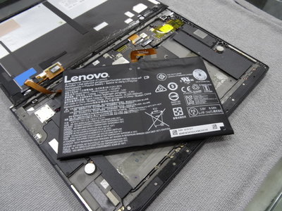 Lenovo Yoga Book YB1-X91F平板電池更換 玻璃破裂 無法充電維修 不分廠牌型號內建電池更換