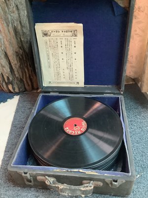 【黑狗兄】早期日本傳統樂老蟲膠電木唱片 78轉留聲機唱片一箱30張～H30