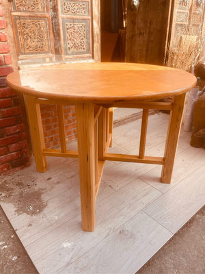 檜木圓桌