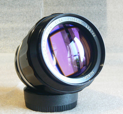 【悠悠山河】紫藍膜 阿富汗少女鏡 Nikon NIKKOR-P Auto 105mm F2.5 鏡片透亮 無傷無霉無霧