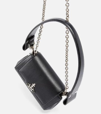 代購Vivienne Westwood Hazel Vegan Leather Bag中性風帥氣俐落肩背包斜背包
