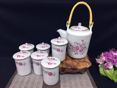 ~~早期大同磁器 玫瑰花 茶具組 茶杯組 茶壺組 1壺 6杯 6蓋(玫瑰花防)~~