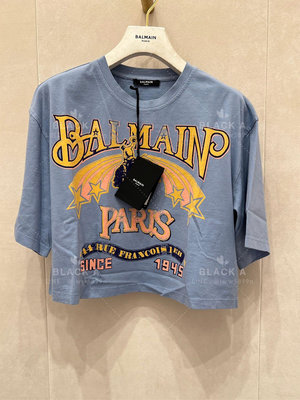 【BLACK A】Balmain 24SS春夏新款 粉藍色復古印花短版寬鬆短袖T恤 價格私訊