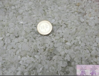 &amp;&amp;~紫雲軒水晶~&amp;&amp;五行屬金【天然細顆粒拋光月光石碎石】1Kg