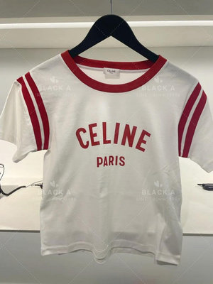 【BLACK A】CELINE 24SS春夏新款 CELINE PARIS 美式復古短袖T恤 米白色x深紅色 價格私訊