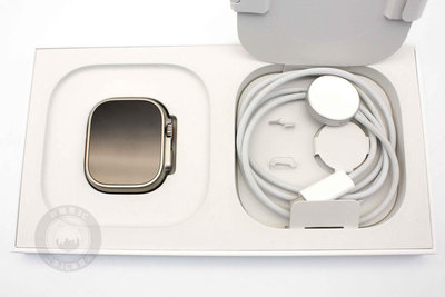【高雄青蘋果3C】Apple Watch Ultra 1 49mm 鈦金屬錶殼 LTE 二手手錶#89355