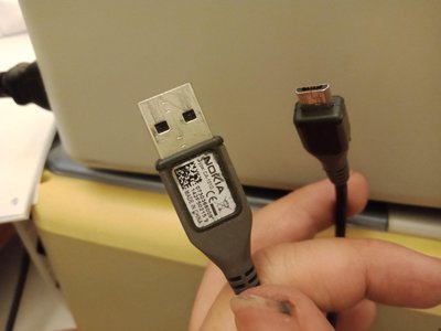阿雪電源線，Nokia原廠 USB公 to micro USB公 傳輸線，電源線，充電線，訊號線