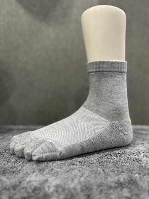 【群益襪子工廠】全竹炭毛巾五趾長襪(厚底)1雙210元；襪子、除臭襪、竹炭襪、五趾襪、五指襪、厚襪、腳臭、運動襪、長襪