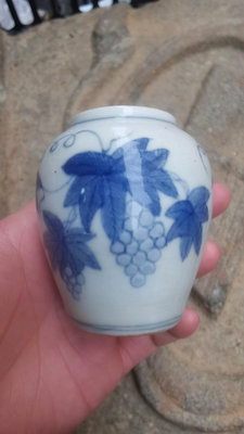 瓷罐 青花葡萄瓷古玩雜項 陶/瓷 瓷片