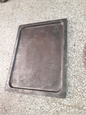 鑄鐵平底鍋，約17公斤重，約60×45公分