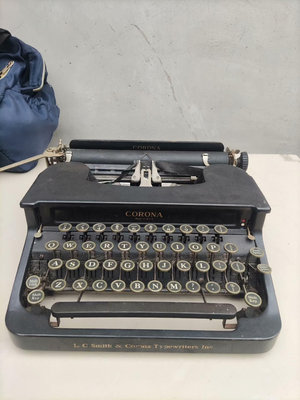 corona機械古董打字機，老式進口英文打印機