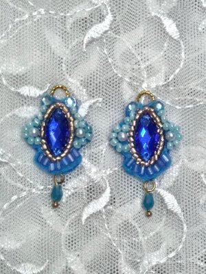 菲洛那手作:純手縫珠繡阿拉伯風藍寶石水晶不鏽鋼勾針式或合金可調節夾式耳環