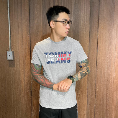 美國百分百【全新真品】Tommy Hilfiger T恤 TH 男 Logo 短袖 T-Shirt 短T 灰色 BG23