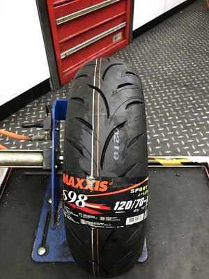 雄偉車業 MAXXIS 瑪吉斯 S98 SPORT 120/70-12 優惠價 1800元 氮氣免費灌 福士藥水除臘