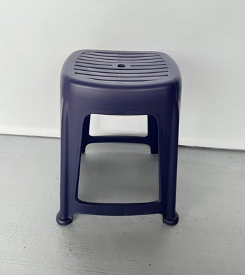 【台中優質2手家具館在宏品】中古 傢俱 家電 F313W*藍色塑膠椅* 餐椅 辦公椅 沙發 原木椅 高腳椅 餐桌椅 茶几桌 營業桌椅