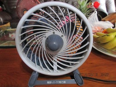 早期 塑膠電風扇(台灣製，全新)(非賣品!!!請勿下標，謝謝)