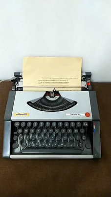 意大利OLIVETTI老式復古機械金屬殼英文打字機正常使用品27057