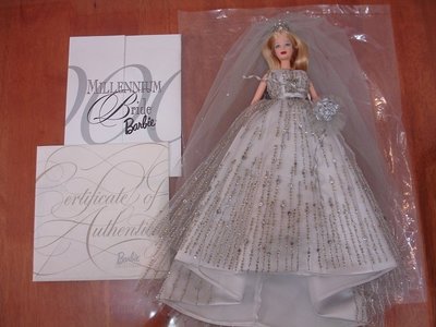 2000年 千禧年 全球限量10000個 千禧新娘 芭比娃娃 收藏型芭比娃娃 Millenium Bride Barbi