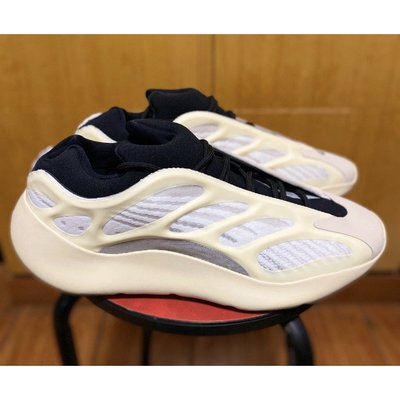 【正品】adidas Yeezy 700 V3 Azael 異形 夜光 運動 男 女 現貨 FW4980慢跑鞋