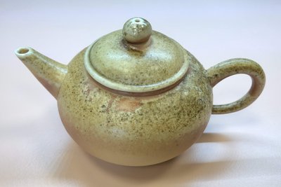 柴燒日本白瓷土茶壺(C款) 柴燒茶壺 日本白瓷土 茶道、茶藝、茶韻、茶具 碳素、遠紅外線、淨水、軟化水質 陶藝品擺件收藏