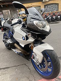 (謝謝) BMW HP2 稀有重機在台僅有6台全原裝 白色(現車)