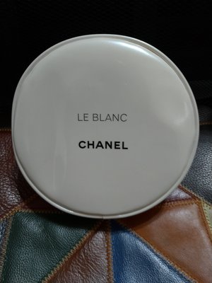 極新Chanel 香奈兒白色化妝包/小包包寬16.5cm