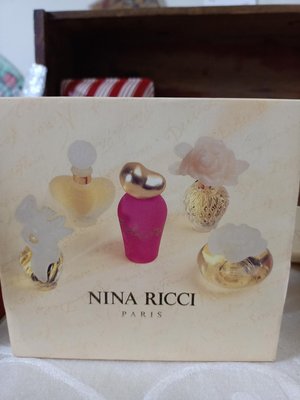 西洋古董NINA RICCI  PARIS 巴黎香水懷舊復古擺飾（399）