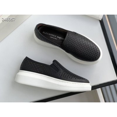 DANDT時尚牛皮壓紋鏤空厚底樂福鞋（22 MAY 2022270) 同風格請在賣場搜尋TUB或外銷女鞋