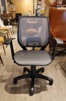 【找椅子】美國杜邦奈米彈性紗網辦公椅-網布可挑色 台灣製 可換氣壓棒調高度
