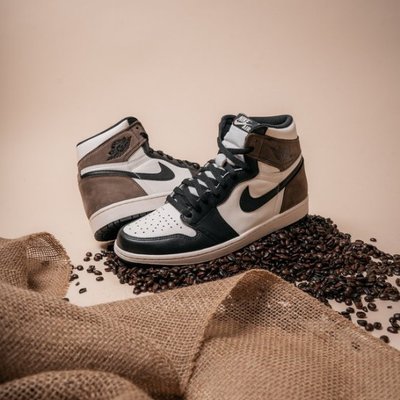 Air Jordan 1 High OG “Dark Mocha” 555088-105 男潮鞋現貨26CM全新