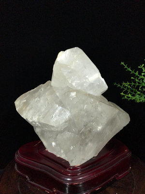 天然冰洲石 完整大晶體帶座高27×24×16厘米 重9.5公斤  1000177 奇石 擺件【九州拍賣】