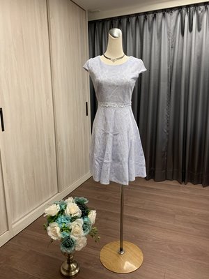(全新)台中新光少女樓層INI fashion- baby blue天藍色蕾絲洋裝(原價2400)