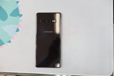 Samsung Galaxy S10+   8G/128G 黑色 9成新