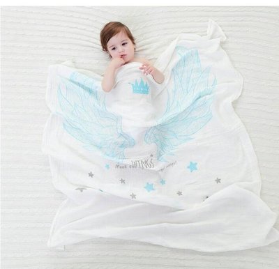 【TwinS伯澄】《雙層多功能翅膀紗布毯》嬰兒包巾推車蓋毯澡巾空調毯尿墊防蚊蓋毯單面印花新生兒