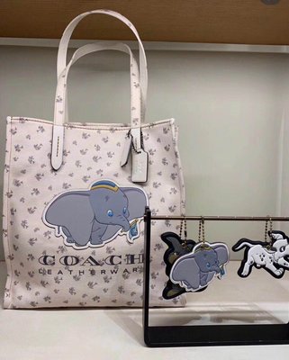╭☆包媽子店☆Coach Disney 迪士尼合作版 小飛象帆布包/托特包69250